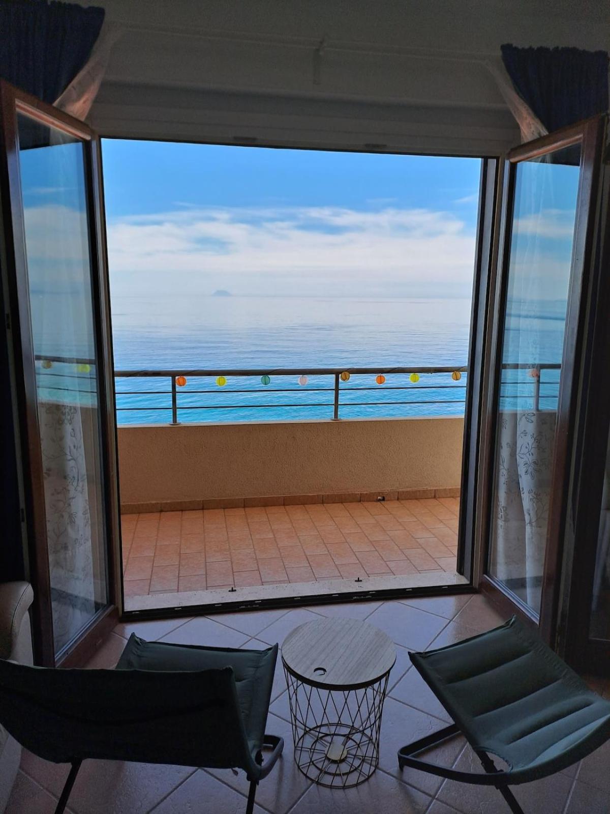 Sea House Bagnara Calabra Apartamento Exterior foto